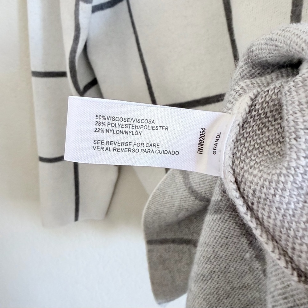 By Design Women's White and Gray Grid Sweater high neck relaxed fit size M long - Picture 3 of 7